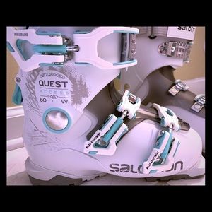 Salomon quest access woman ski boots 23.5